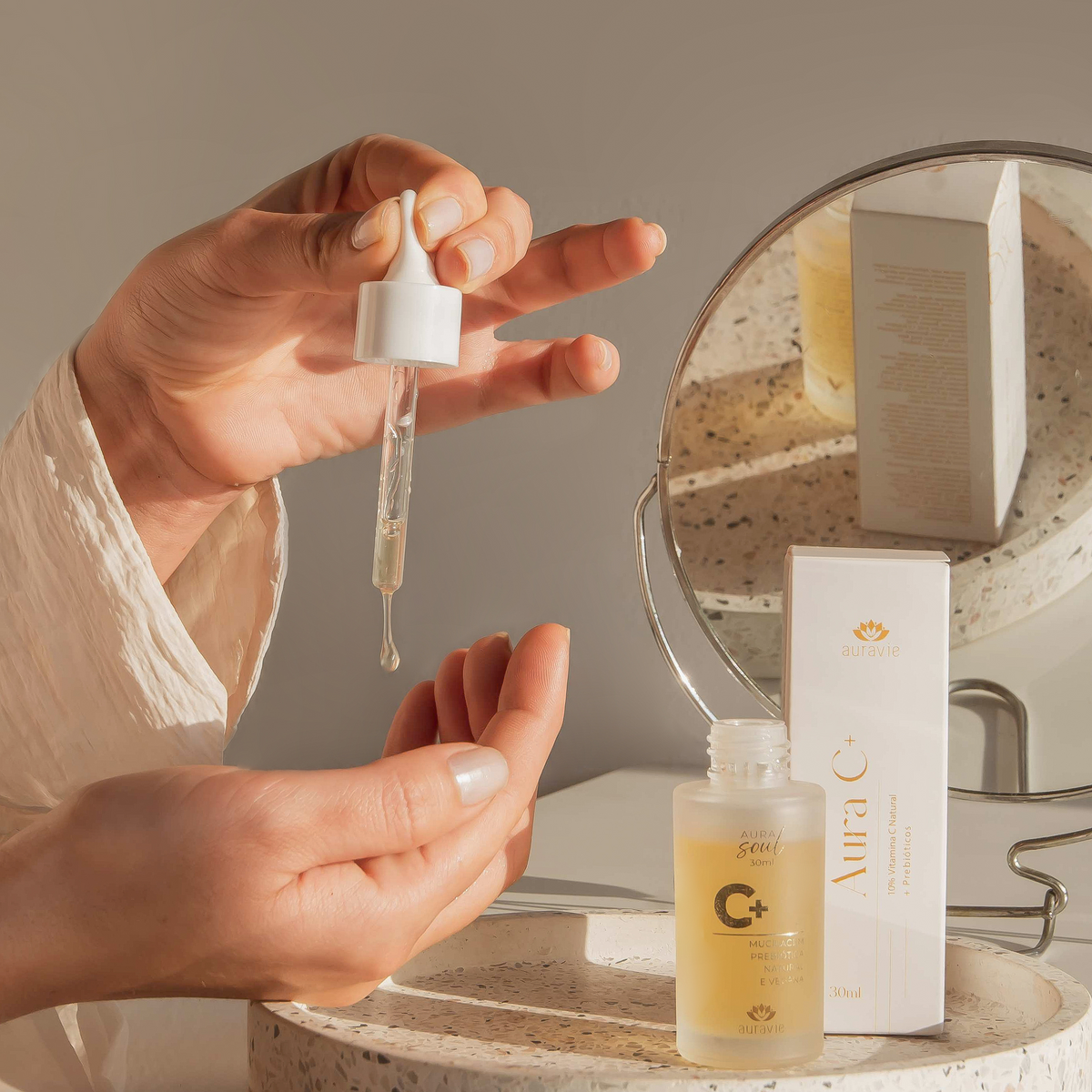 Serum Facial Solução de Vitamina C 10% - Natural e Vegana - 30ml