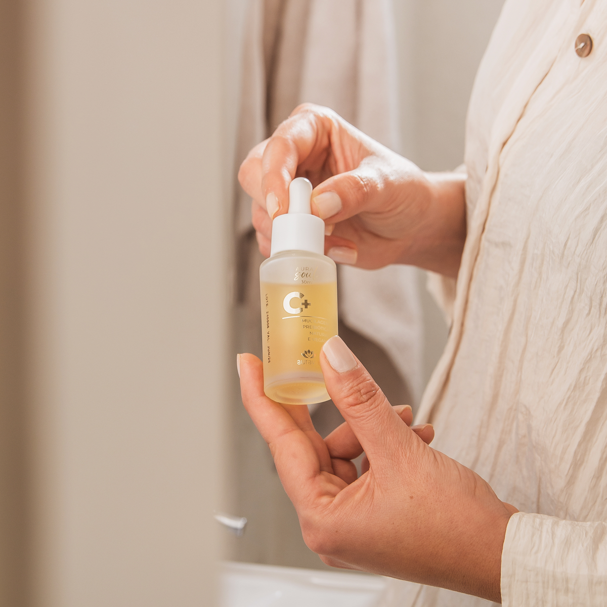 Serum Facial Solução de Vitamina C 10% - Natural e Vegana - 30ml